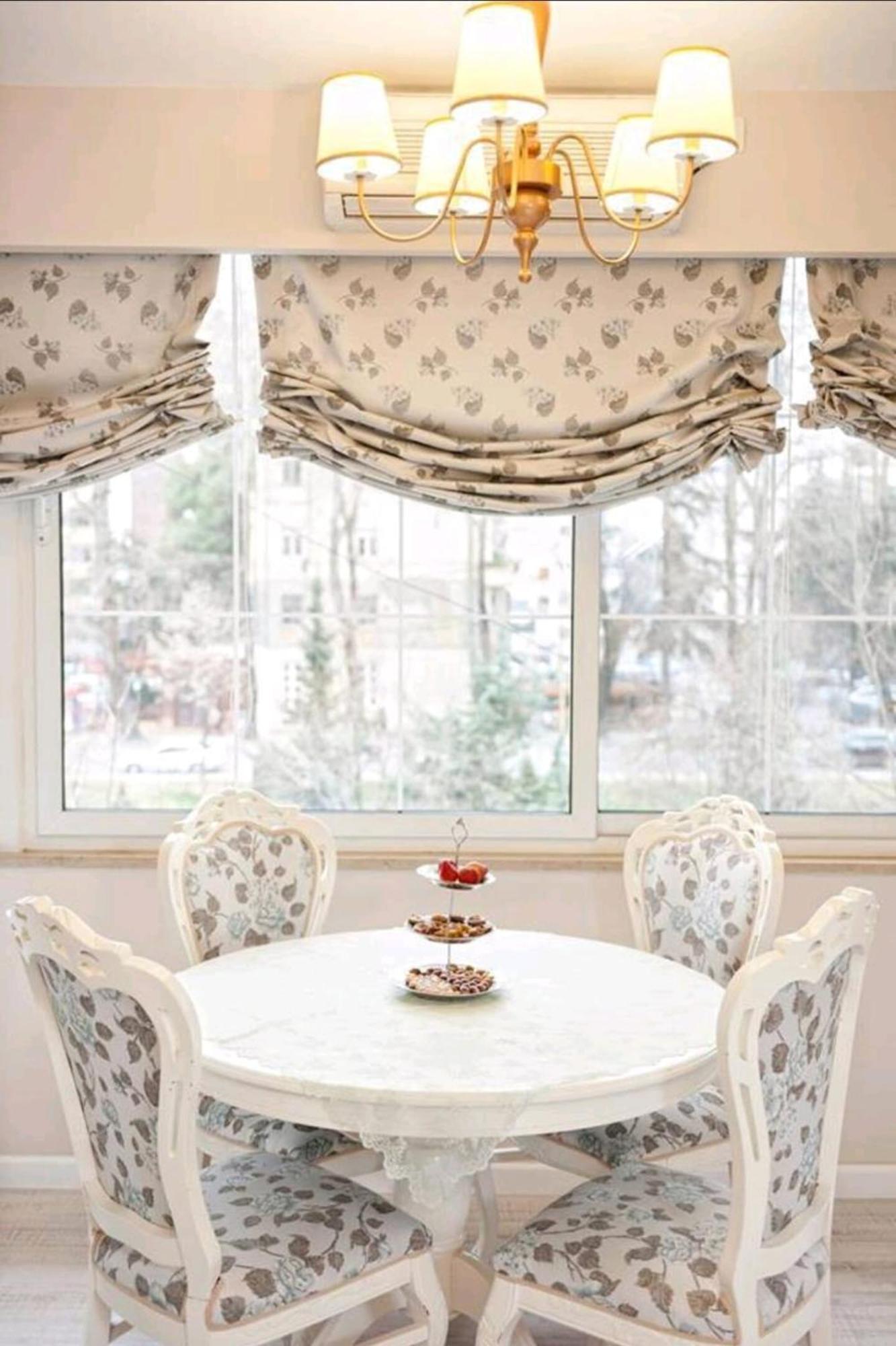 Riverside Elegance In The Heart Of Appartamento *